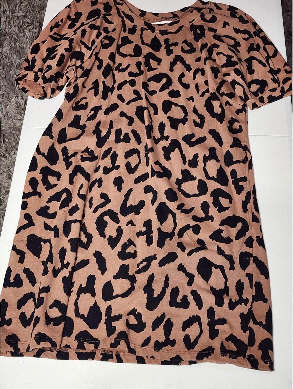Velvet by Graham & Spencer Leopard Print Terry Cotton Puff Sleeve Dress M